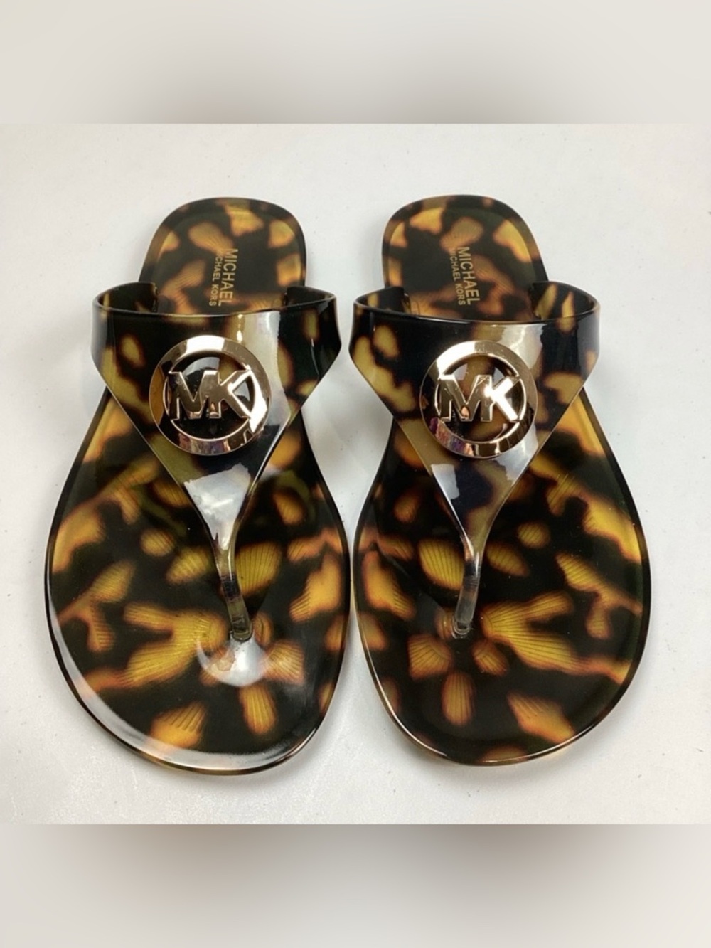 Michael Kors Tortoiseshell Logo Thong Sandals in Brown and Black - Picture 2 of 4